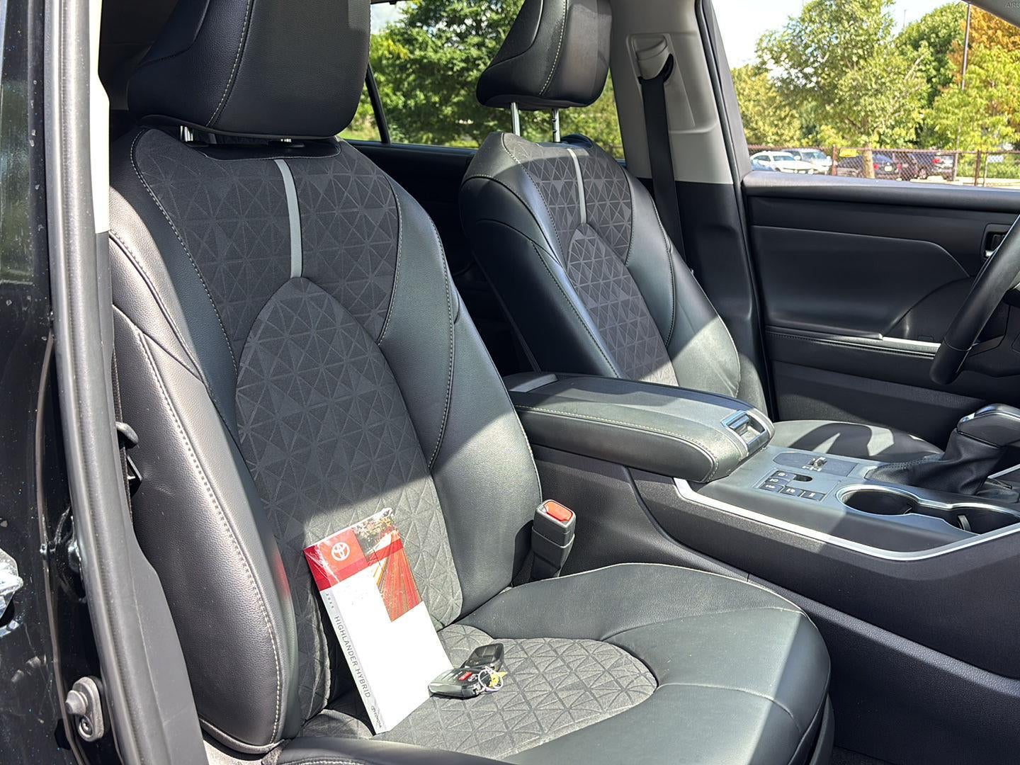 2025 Toyota Highlander Hybrid XLE Nightshade