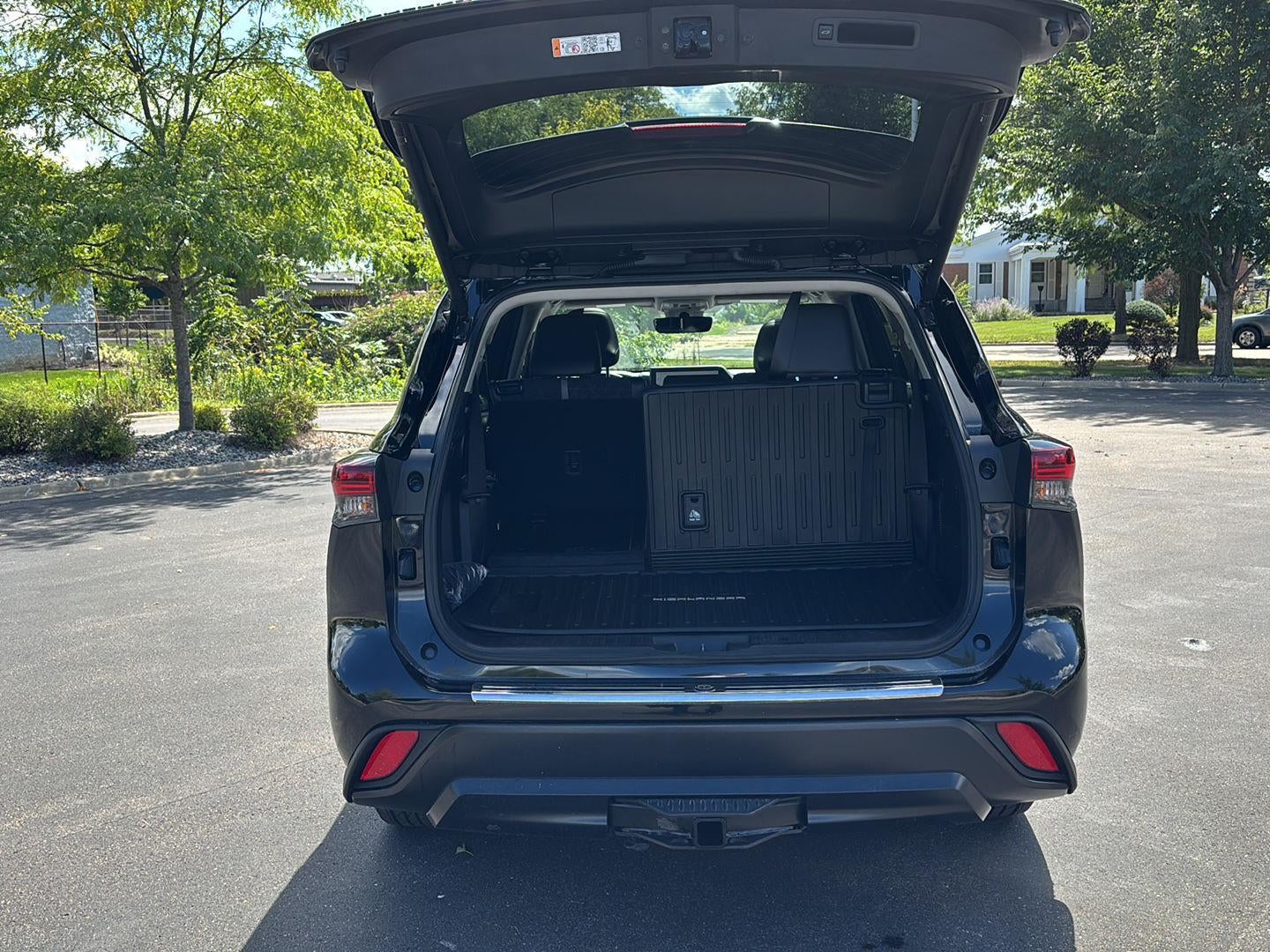 2025 Toyota Highlander Hybrid XLE Nightshade