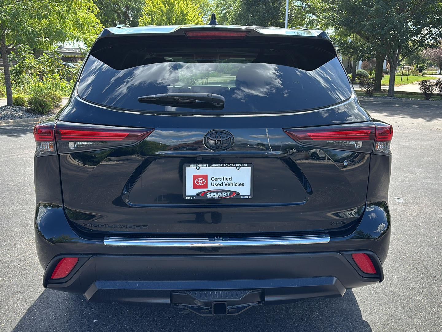 2025 Toyota Highlander Hybrid XLE Nightshade