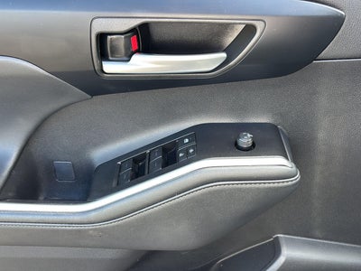 2025 Toyota Highlander Hybrid XLE Nightshade
