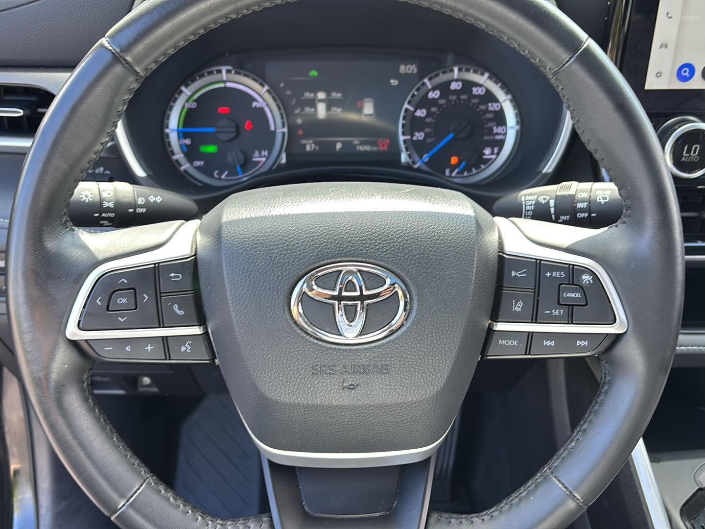 2025 Toyota Highlander Hybrid XLE Nightshade