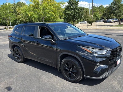 2025 Toyota Highlander Hybrid XLE Nightshade