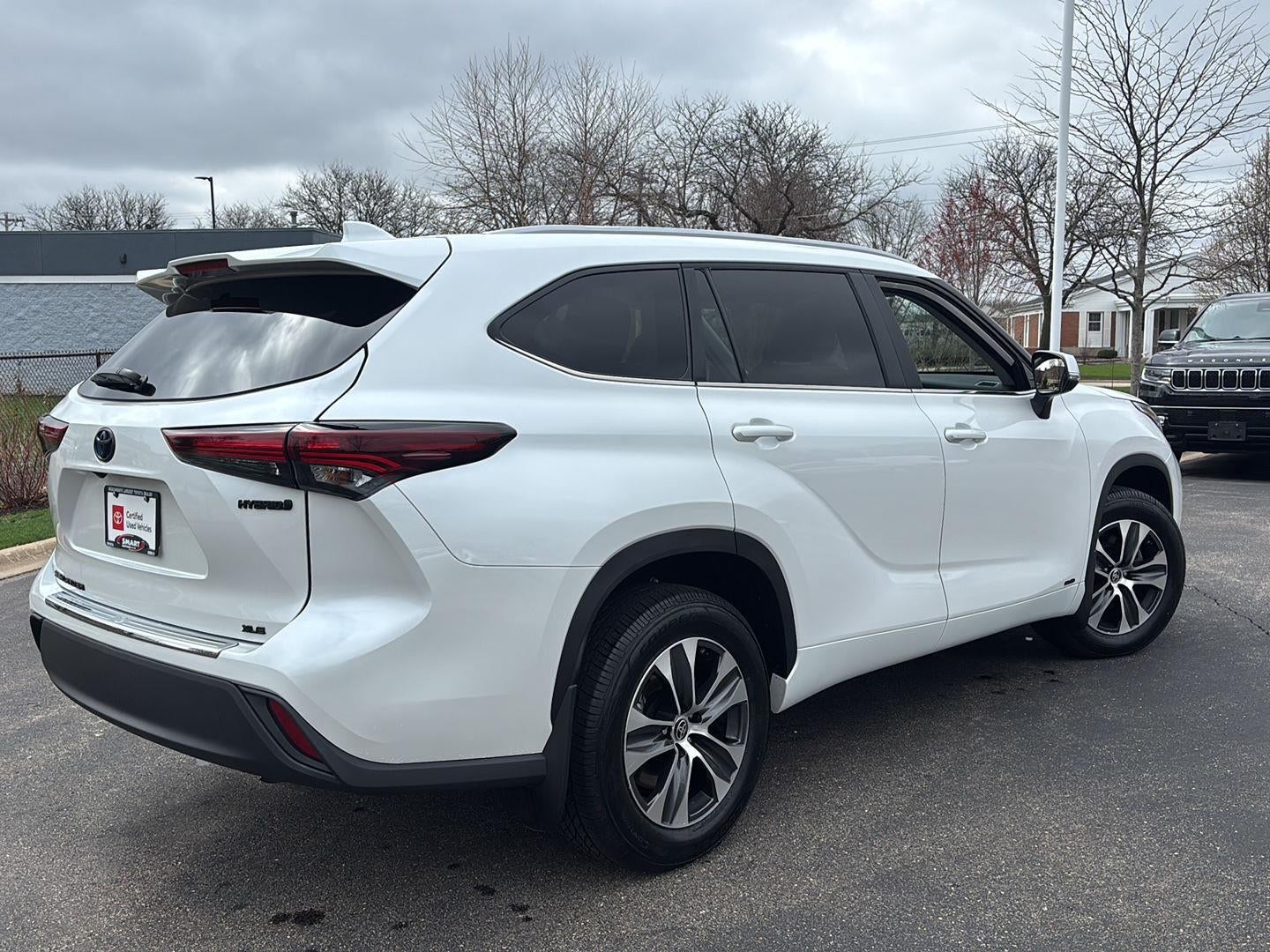 2024 Toyota Highlander Hybrid XLE