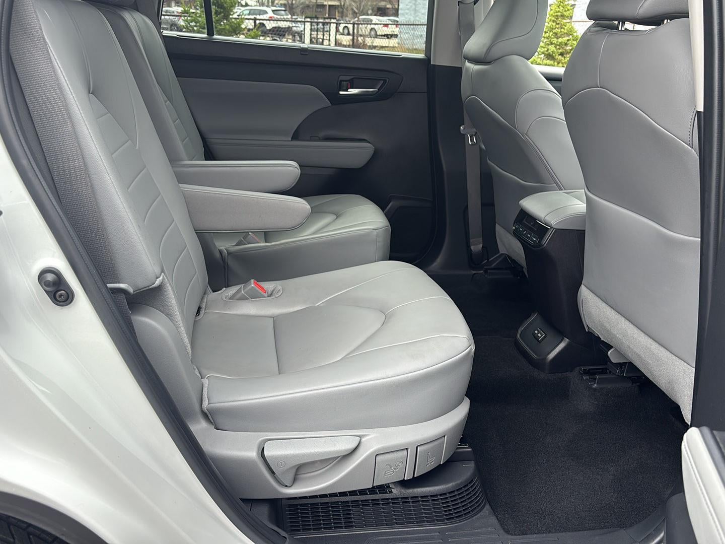 2024 Toyota Highlander Hybrid XLE