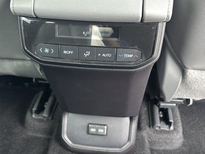 2024 Toyota Highlander Hybrid XLE