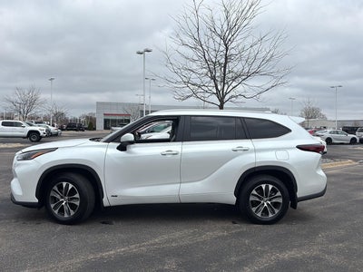 2024 Toyota Highlander Hybrid XLE
