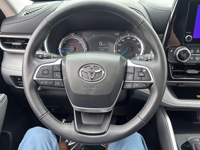 2024 Toyota Highlander Hybrid XLE