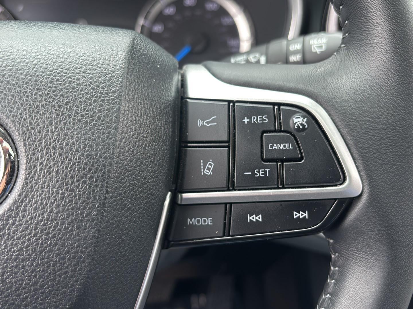 2024 Toyota Highlander Hybrid XLE