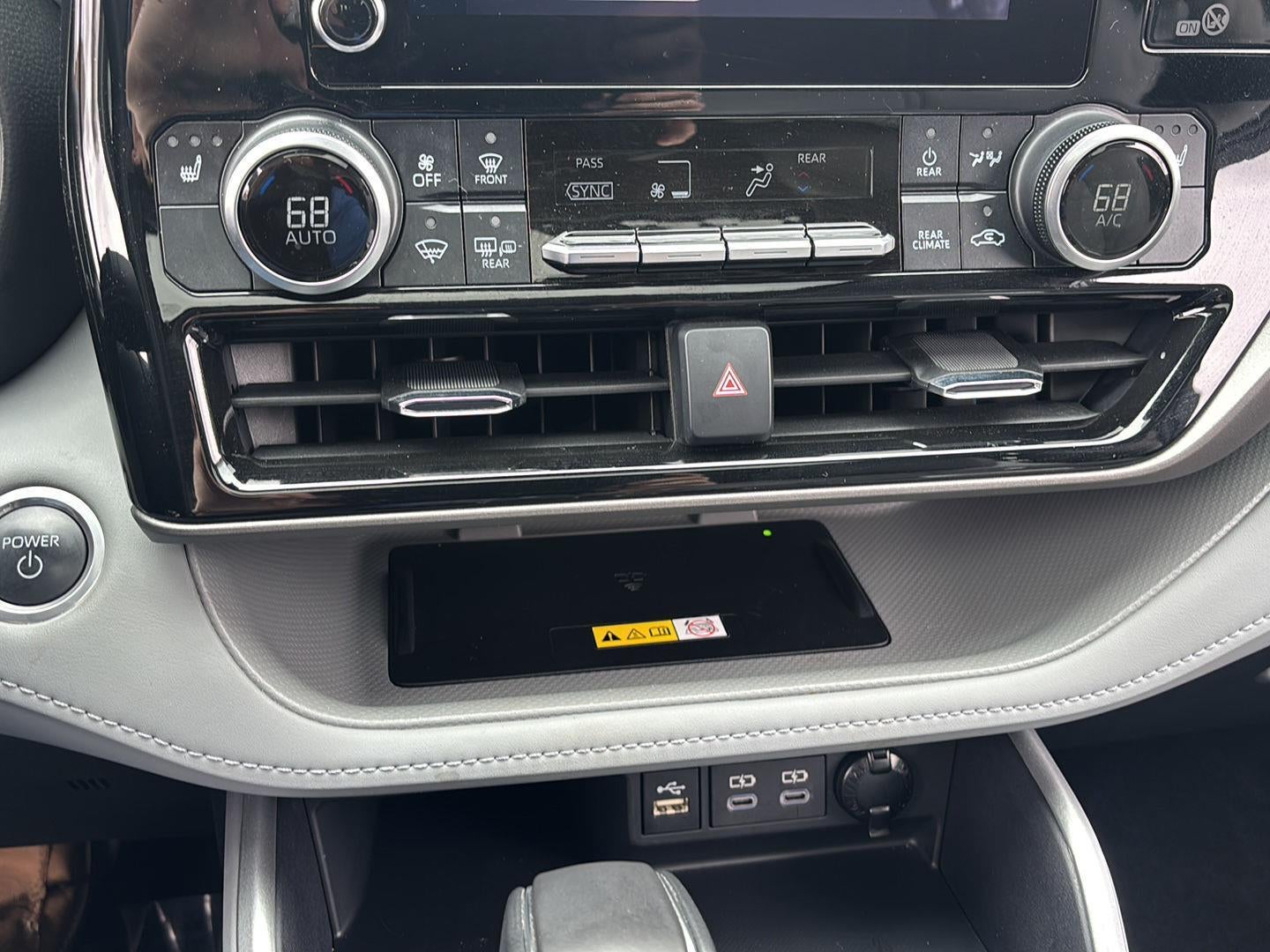 2024 Toyota Highlander Hybrid XLE