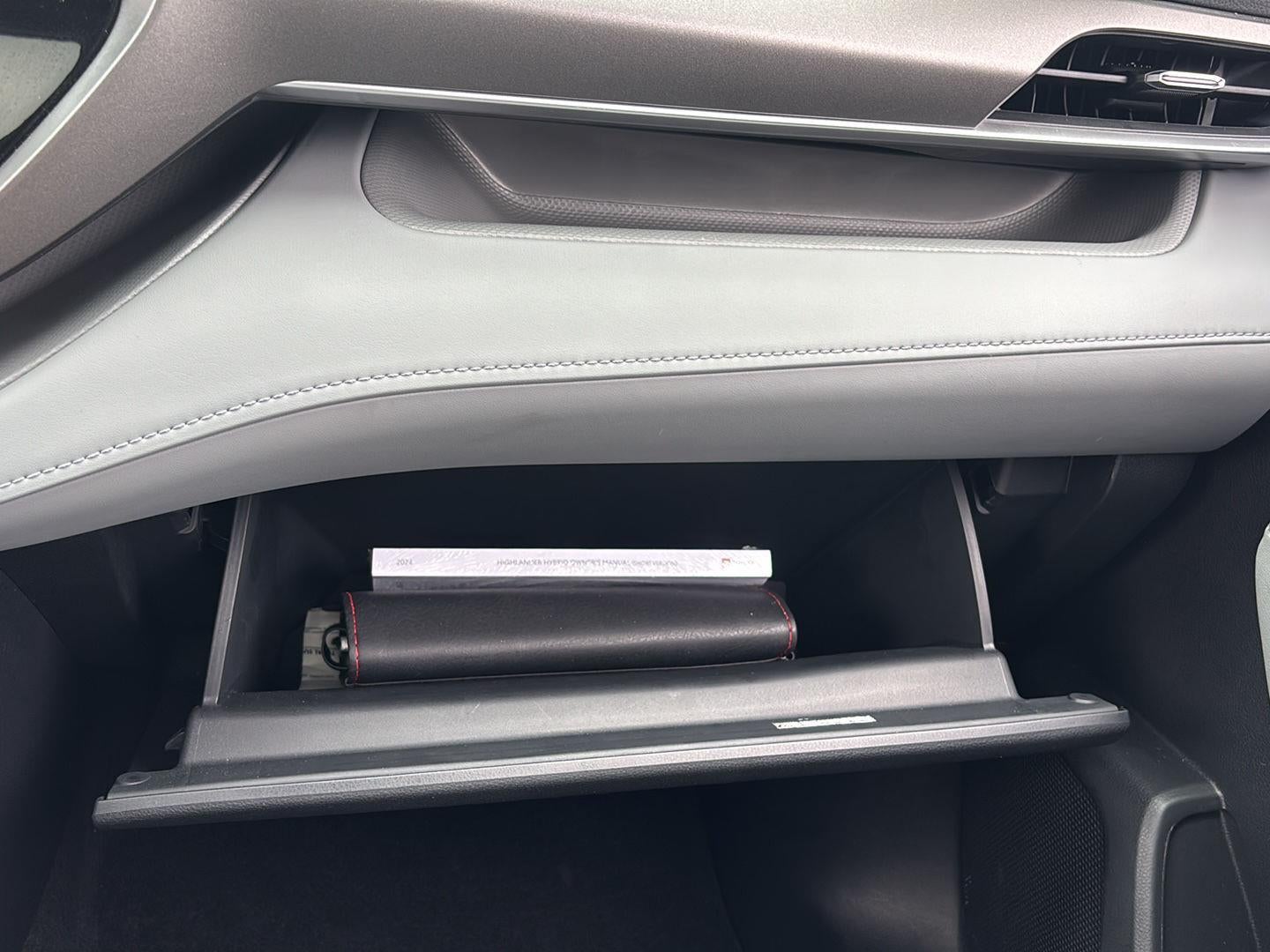 2024 Toyota Highlander Hybrid XLE