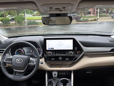 2025 Toyota Highlander Hybrid XLE AWD (Natl)