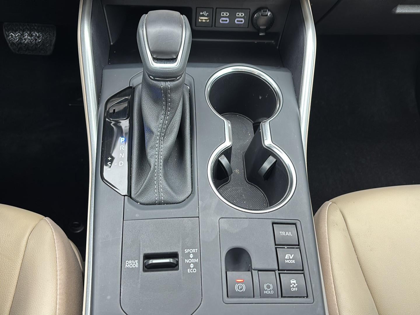 2025 Toyota Highlander Hybrid XLE AWD (Natl)