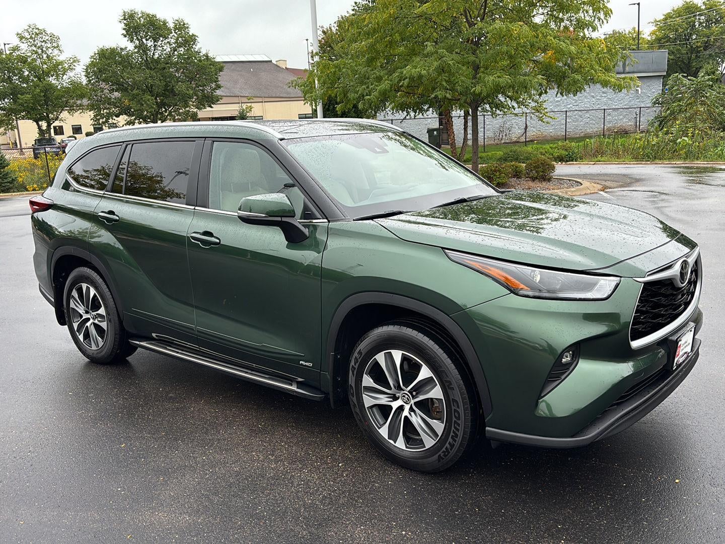 2025 Toyota Highlander Hybrid XLE AWD (Natl)