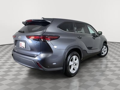 2024 Toyota Highlander LE