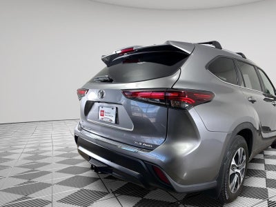 2025 Toyota Highlander XLE