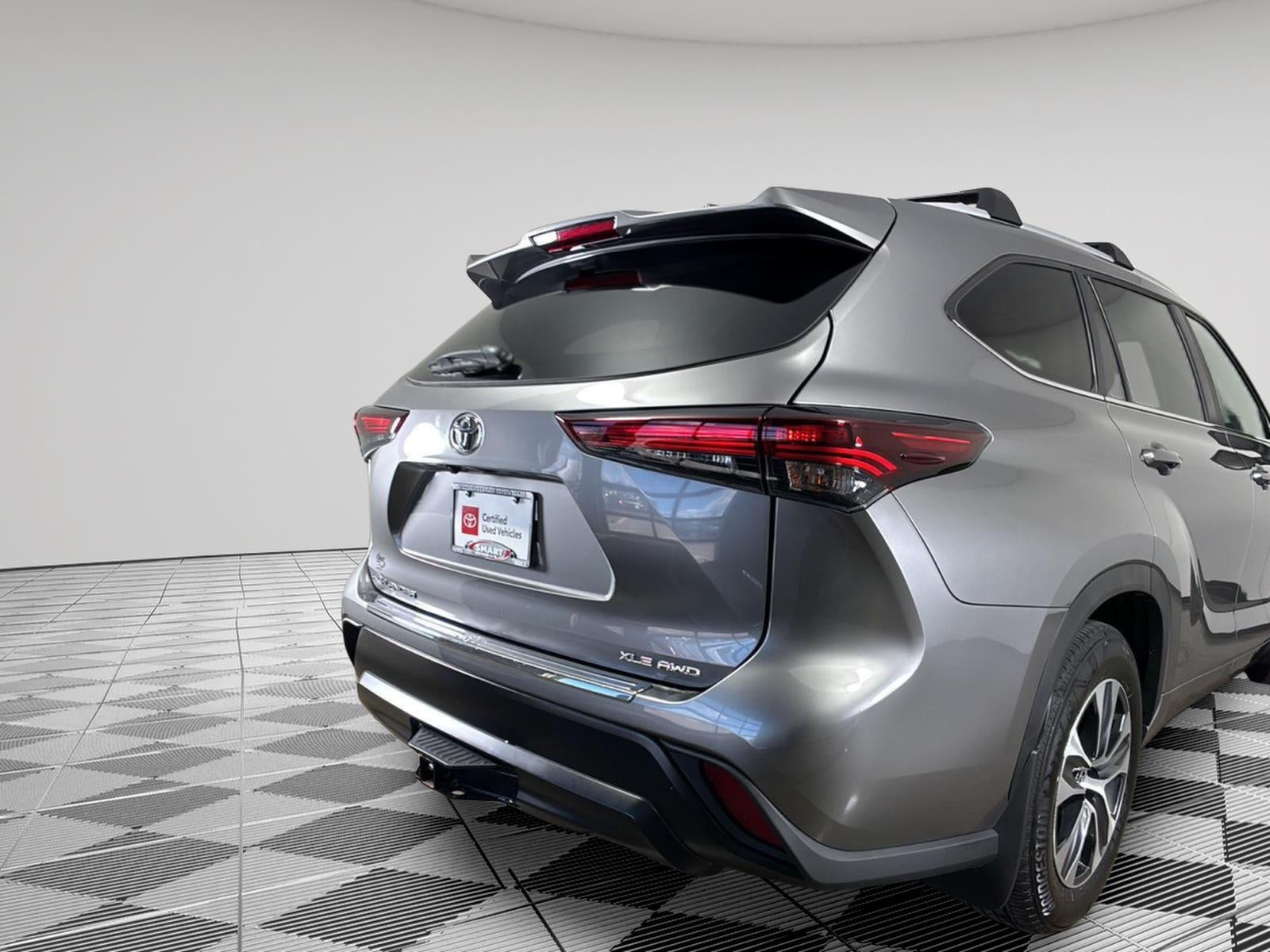 2025 Toyota Highlander XLE