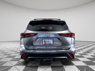 2025 Toyota Highlander XLE