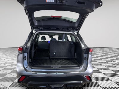 2025 Toyota Highlander XLE