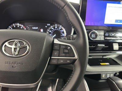 2025 Toyota Highlander XLE
