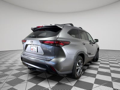 2025 Toyota Highlander XLE