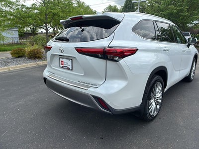 2023 Toyota Highlander Platinum