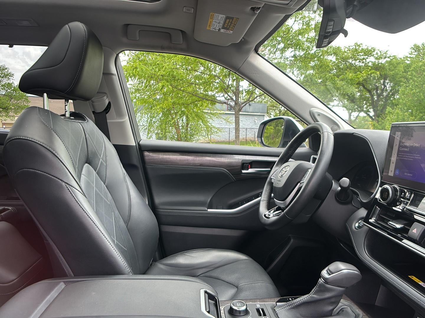 2023 Toyota Highlander Platinum