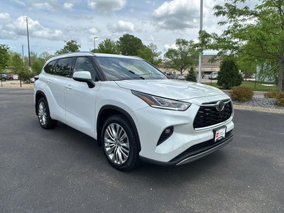 2023 Toyota Highlander Platinum