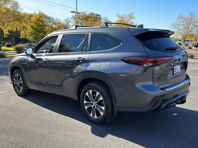 2025 Toyota Highlander XLE