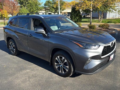 2025 Toyota Highlander XLE