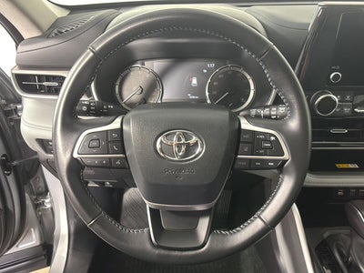 2025 Toyota Highlander XLE