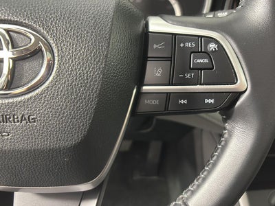 2025 Toyota Highlander XLE