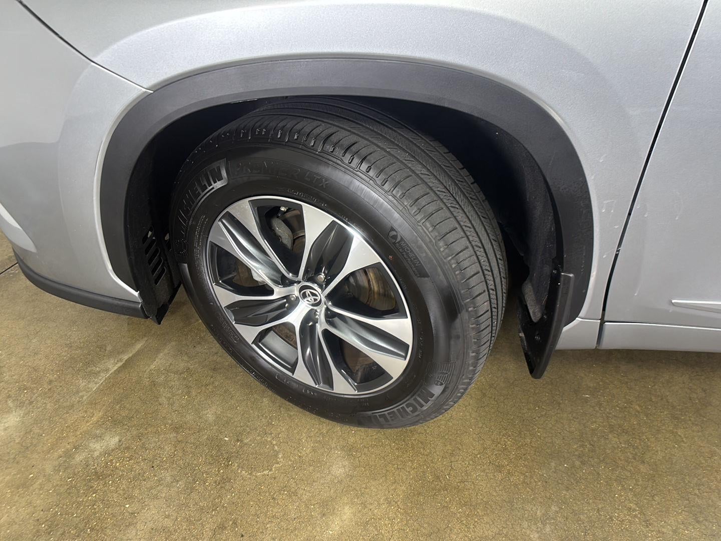 2025 Toyota Highlander XLE