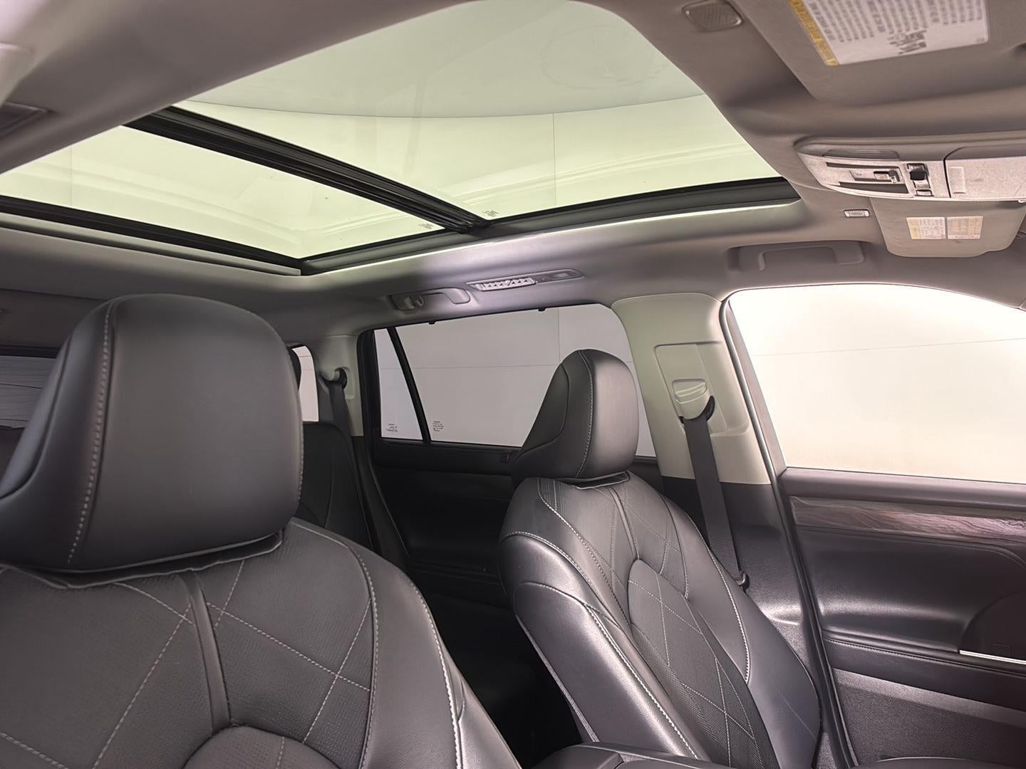 2025 Toyota Highlander Platinum