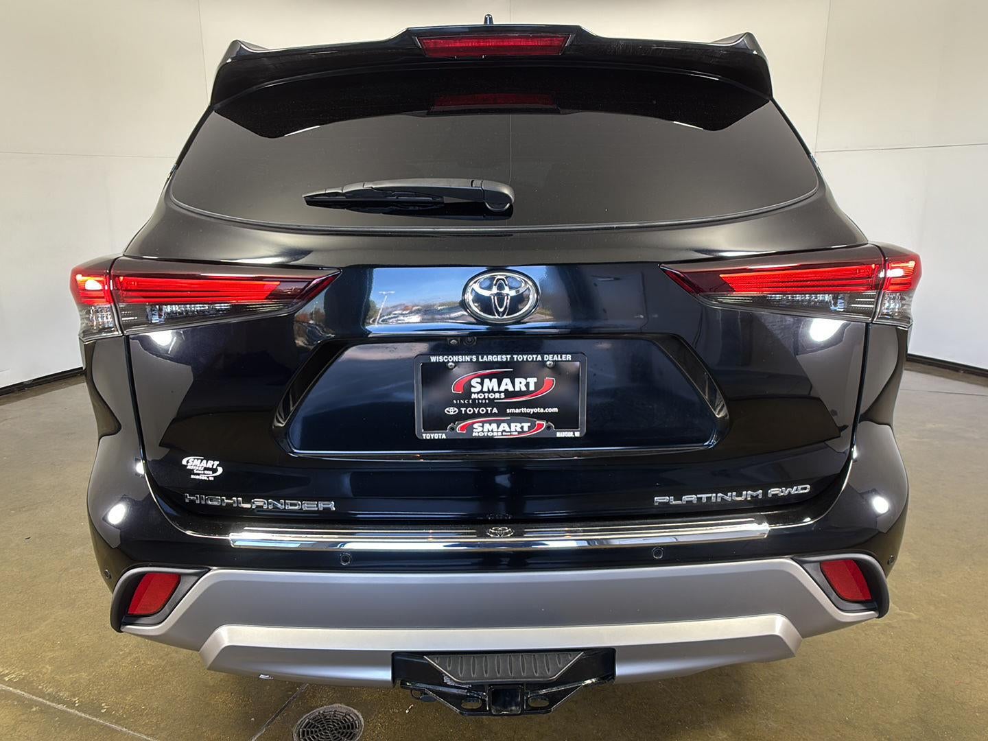 2025 Toyota Highlander Platinum