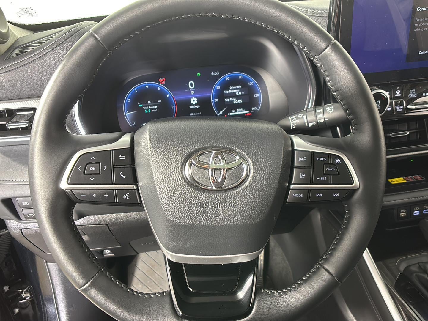 2025 Toyota Highlander Platinum