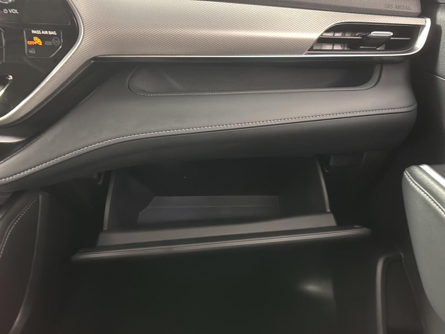 2025 Toyota Highlander Platinum