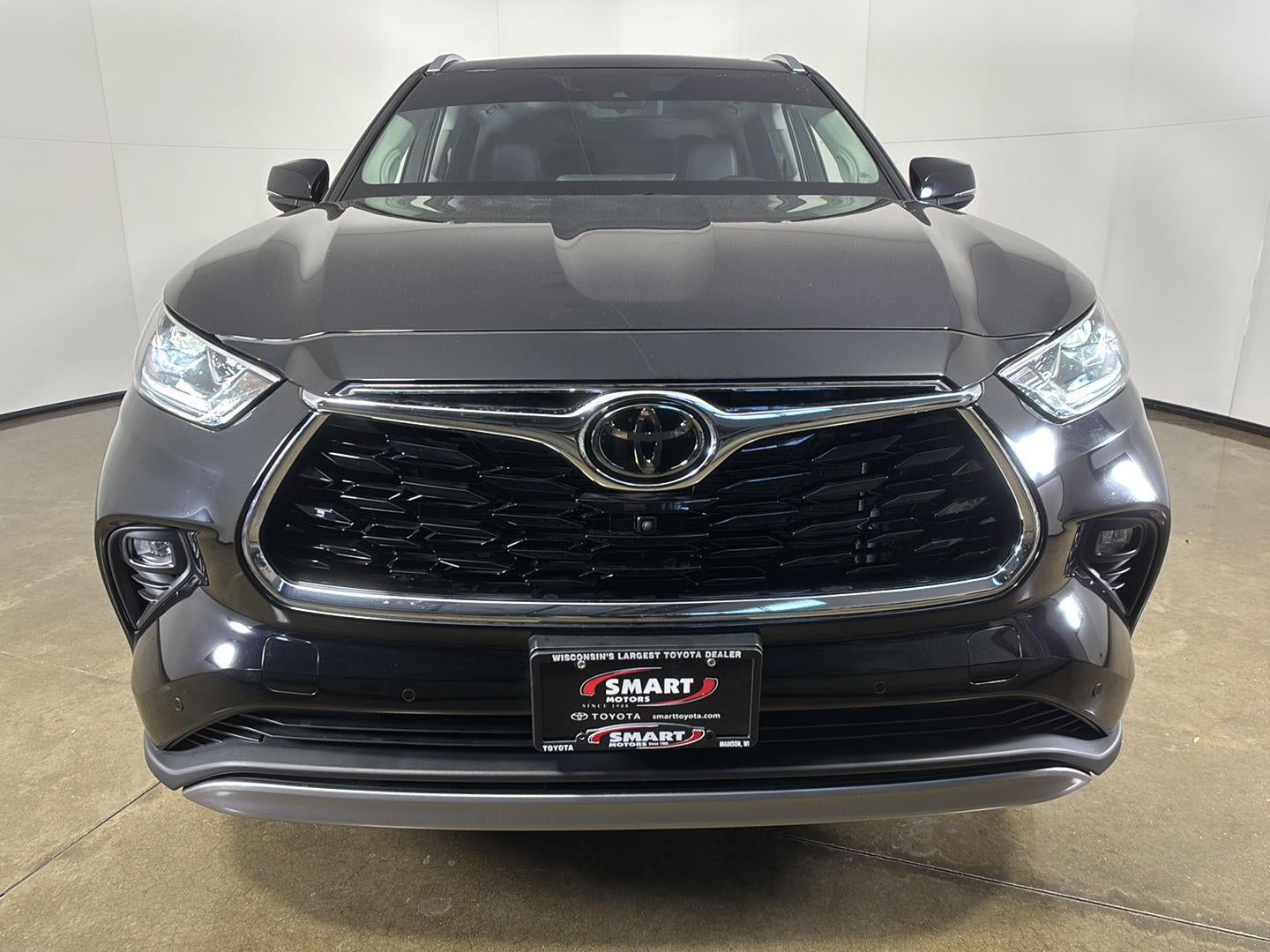 2025 Toyota Highlander Platinum