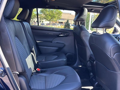 2026 Toyota Highlander XSE