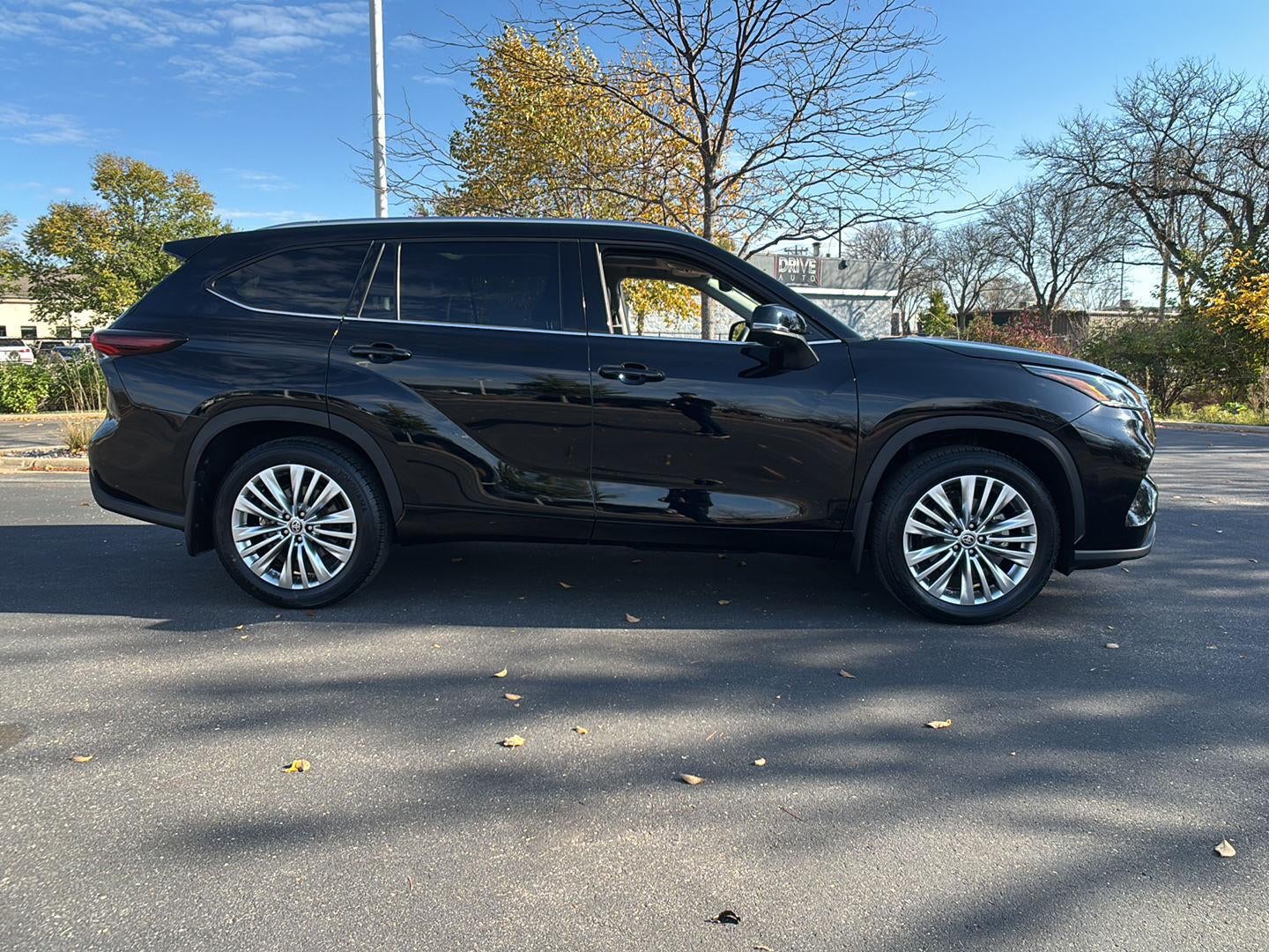 2025 Toyota Highlander Platinum