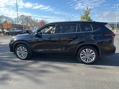 2025 Toyota Highlander Platinum
