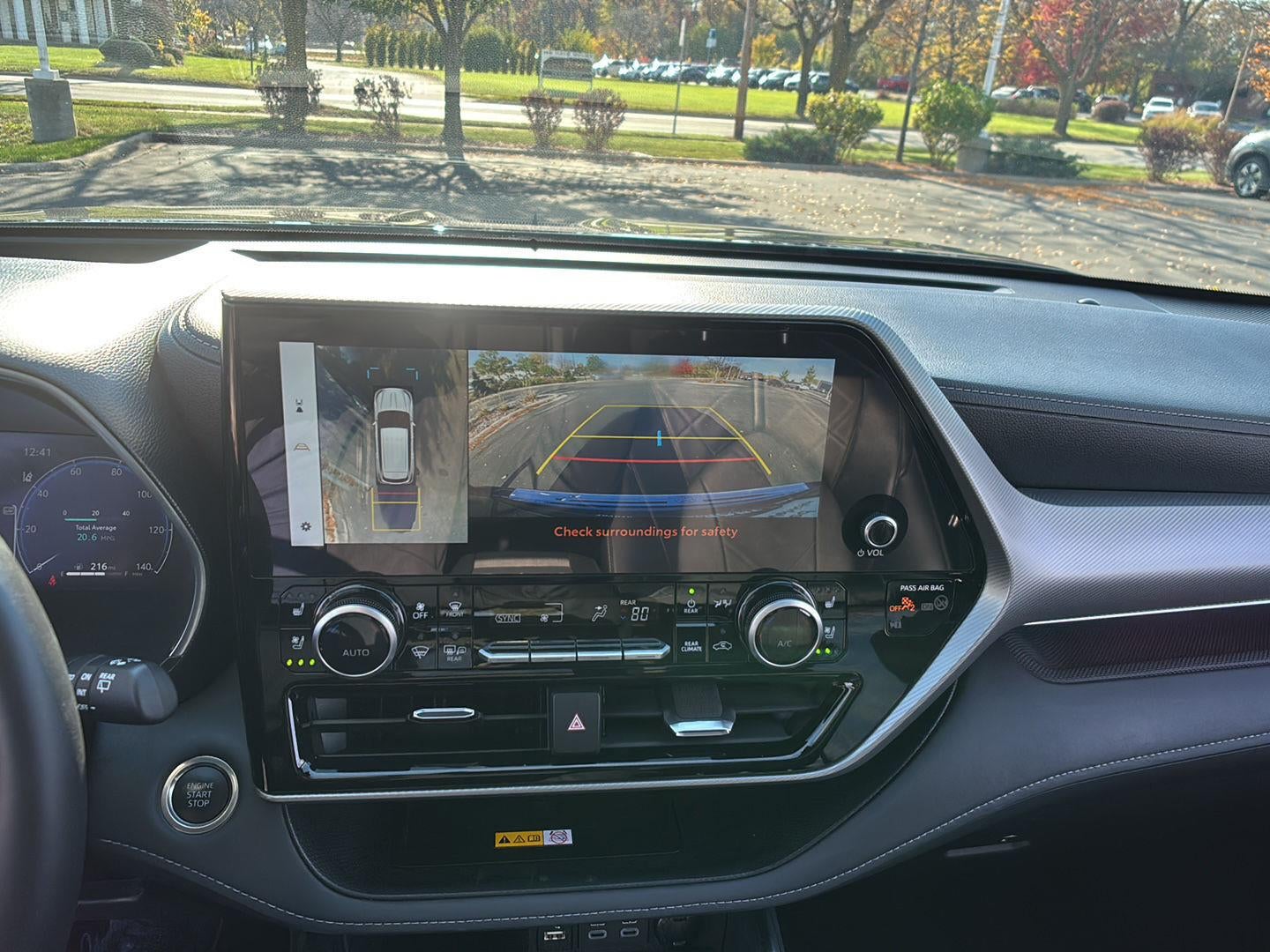 2025 Toyota Highlander Platinum