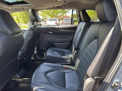 2024 Toyota Highlander XLE