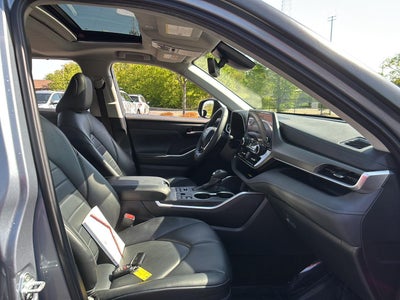 2024 Toyota Highlander XLE