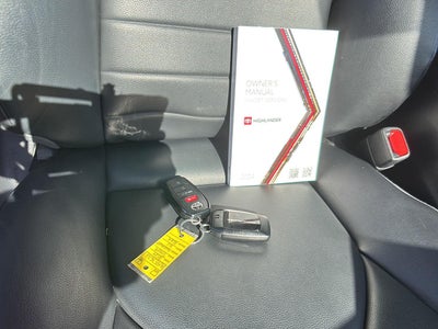 2024 Toyota Highlander XLE
