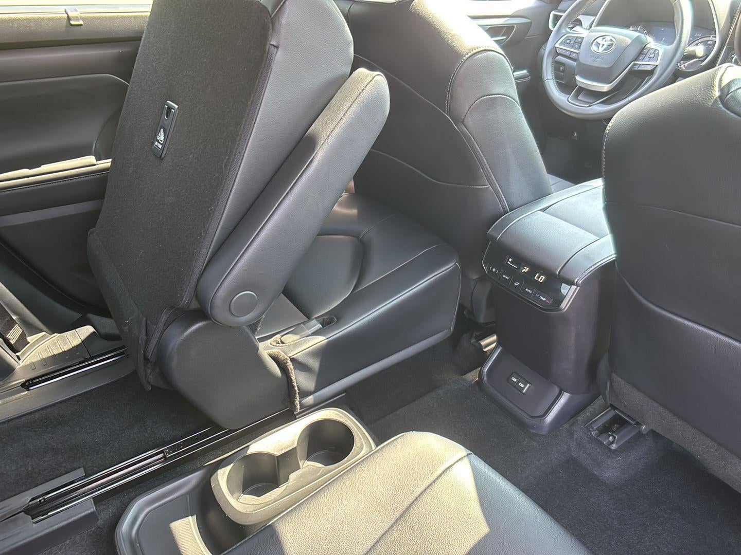2025 Toyota Highlander XLE