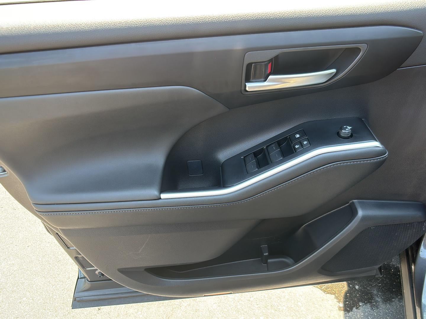 2025 Toyota Highlander XLE