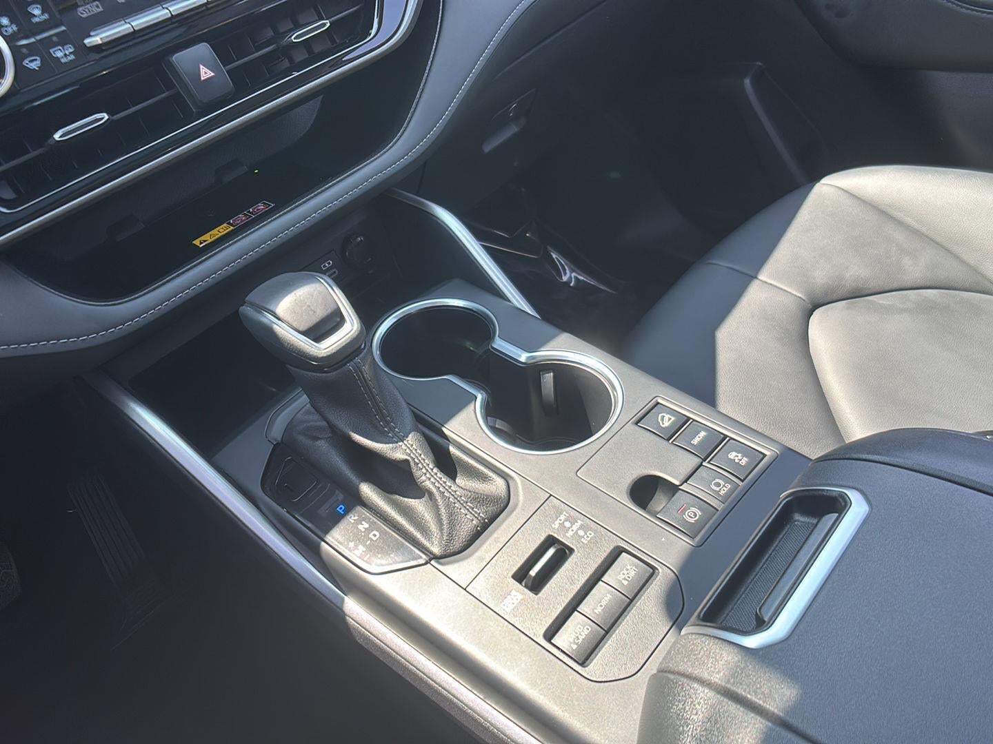 2025 Toyota Highlander XLE
