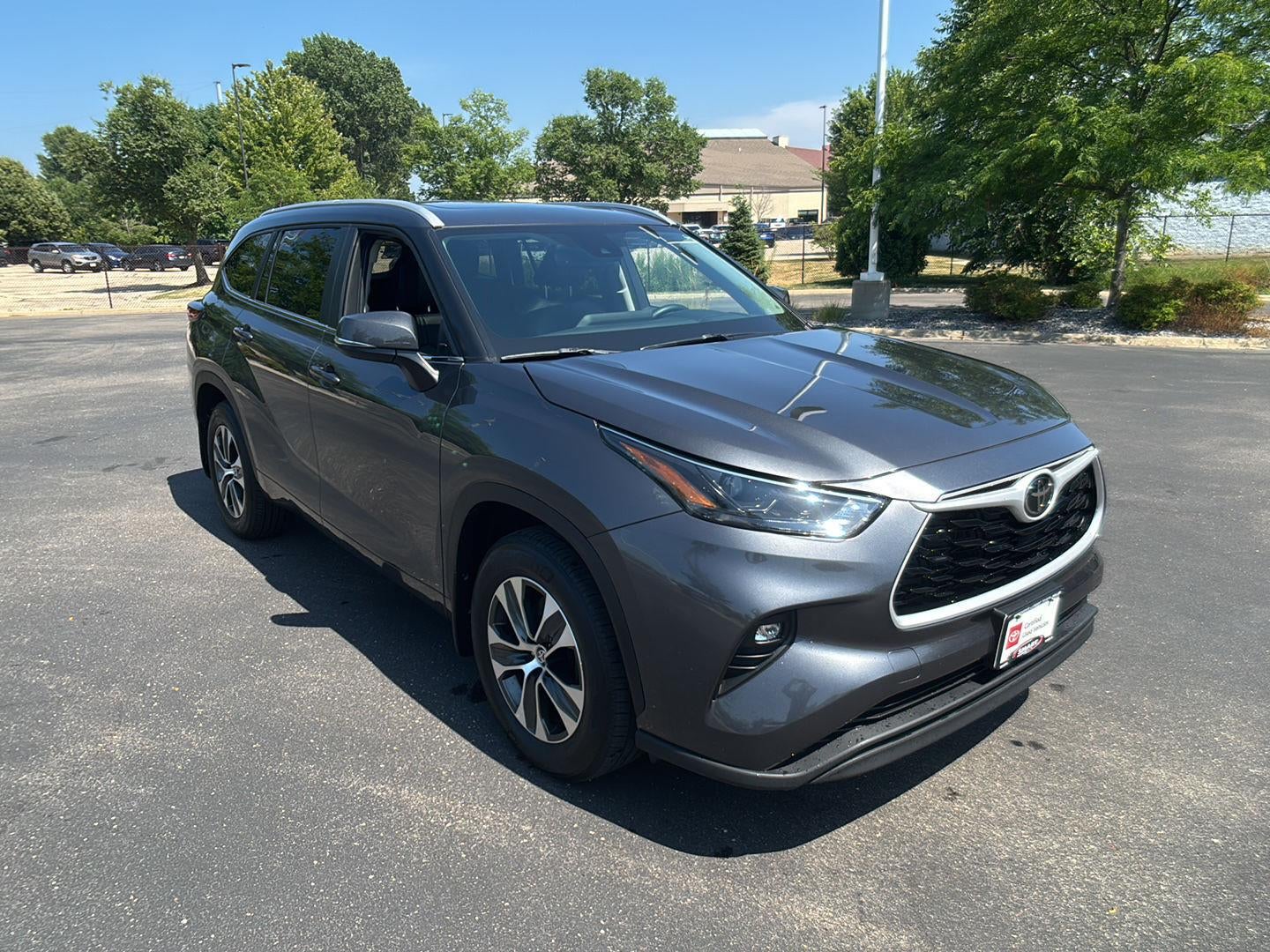 2025 Toyota Highlander XLE
