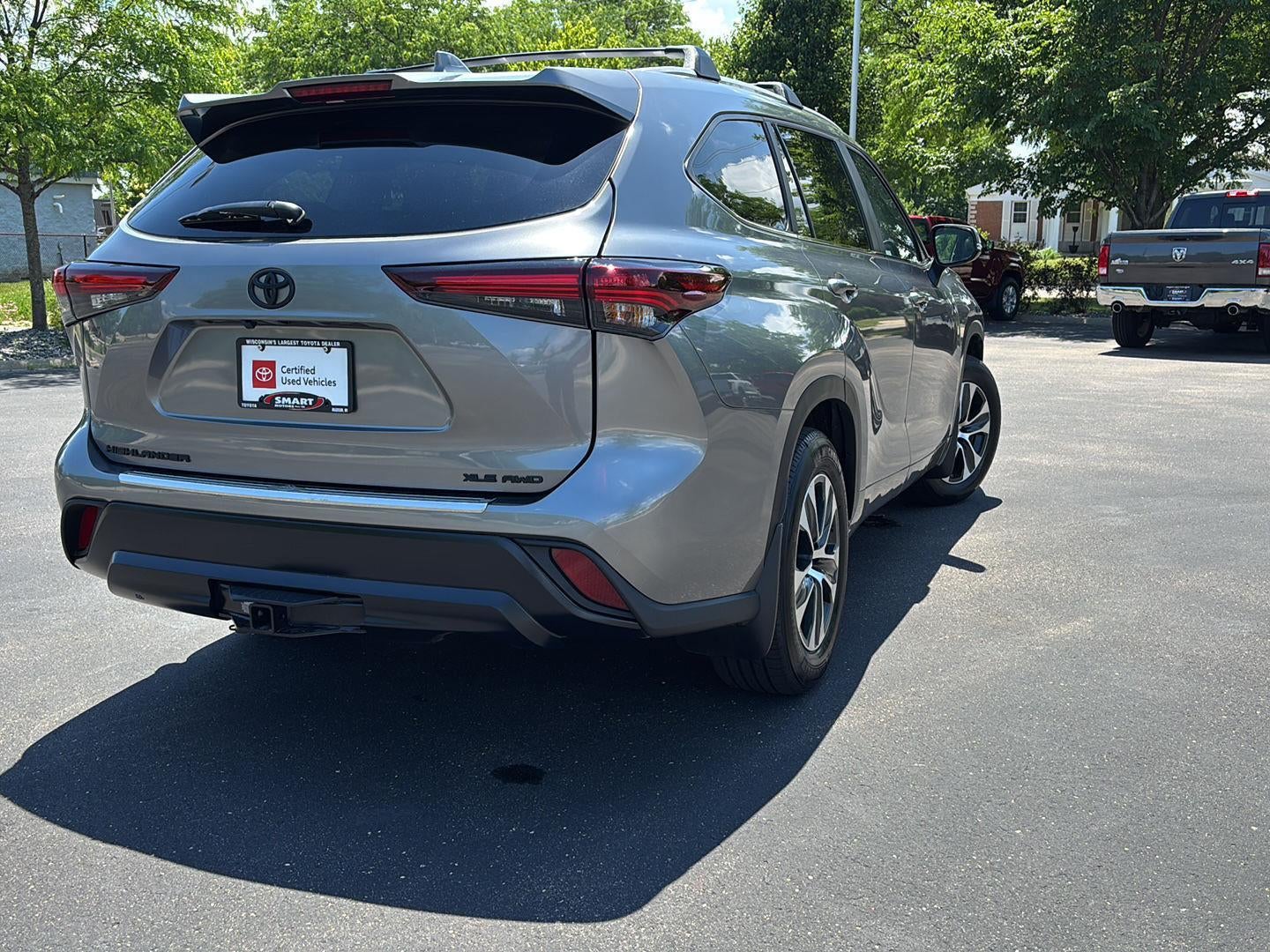 2025 Toyota HIGHLANDER XLE