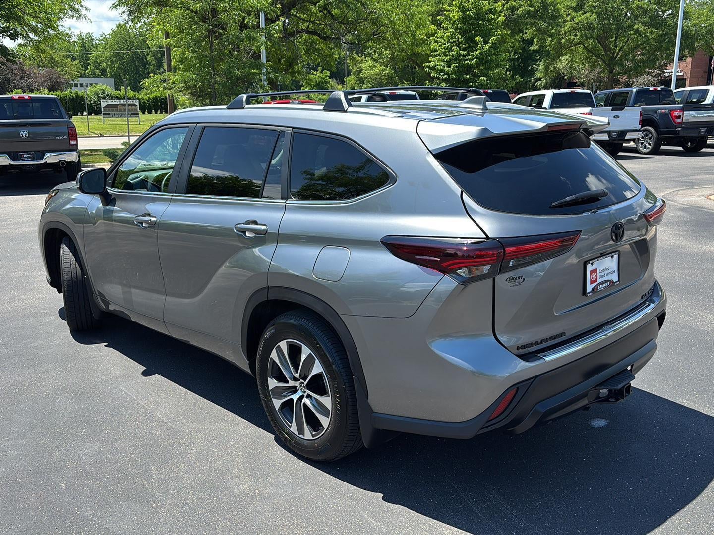 2025 Toyota HIGHLANDER XLE